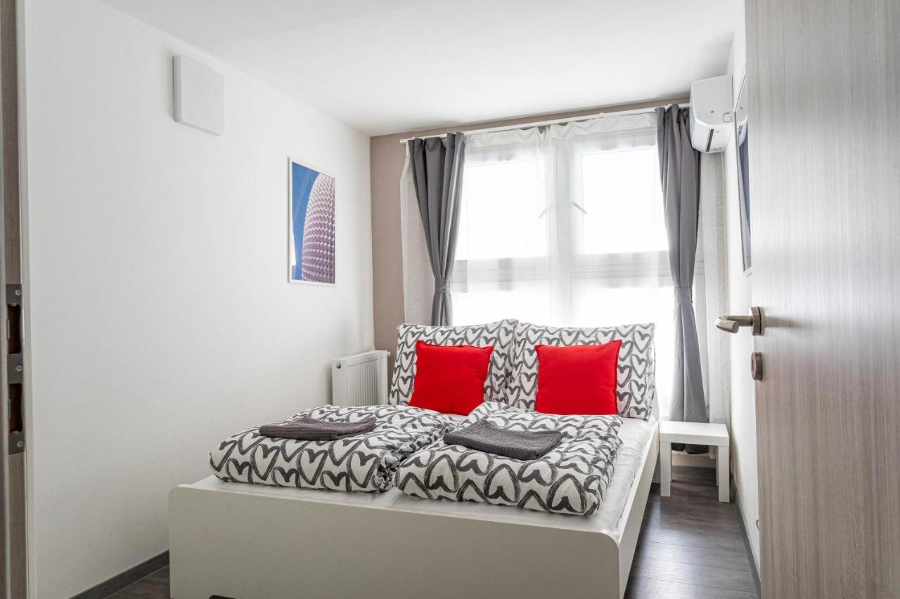 Rakoczi 4 Bedroom Centre Apartment Budapest Ngoại thất bức ảnh